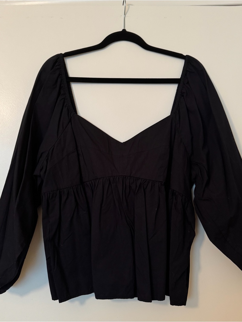 Banana Republic Black Long-Sleeve Peasant Top